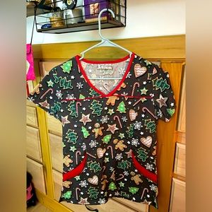 CHRISTMAS 🎄 SCRUB TOP
